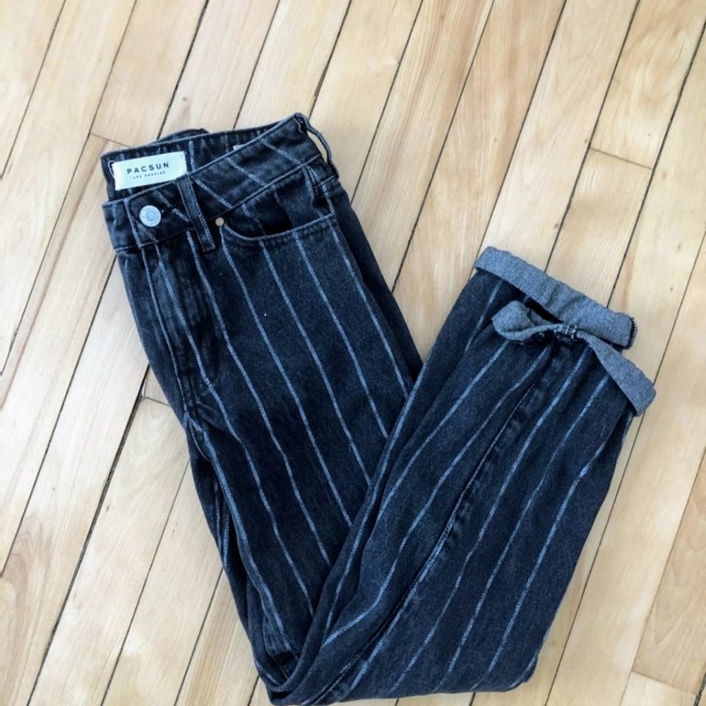 PacSun mom jeans - size 22